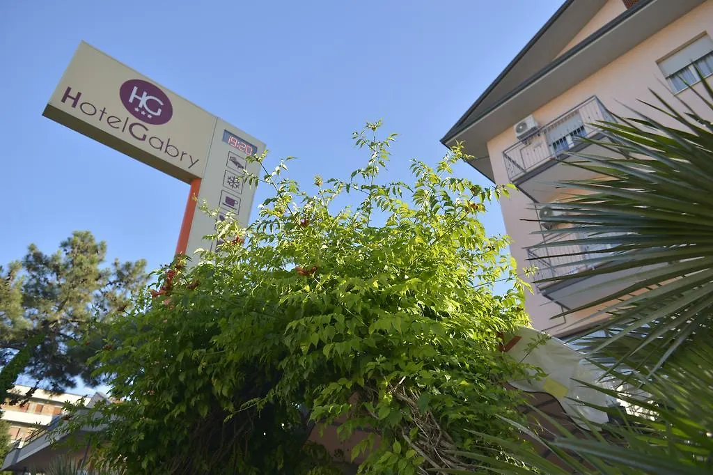 Hotel Gabry تّشيرفييا