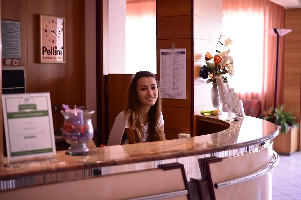Hotel Gabry تّشيرفييا